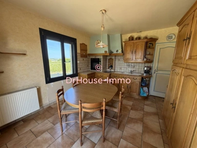 Salle à manger - Maison de Charme avec Vue Imprenable à Berrie