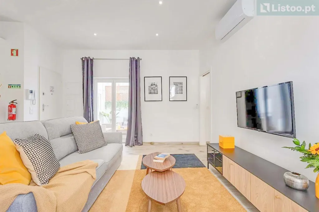 Elutuba - T2 Flat with Terrace in Lisbon