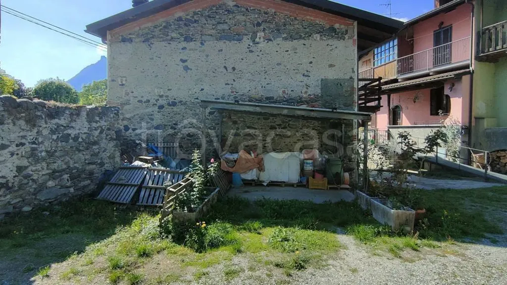 Aed - Rustic Cottage for Renovation in Caprie