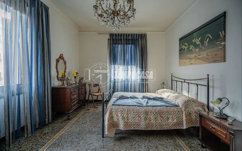 Bedrooms - First Floor Flat with Lift in Genoa