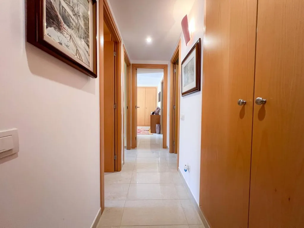 hallway_entrance