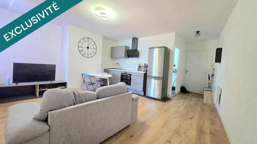 Soggiorno - City Centre Flat with River View in Seyssel