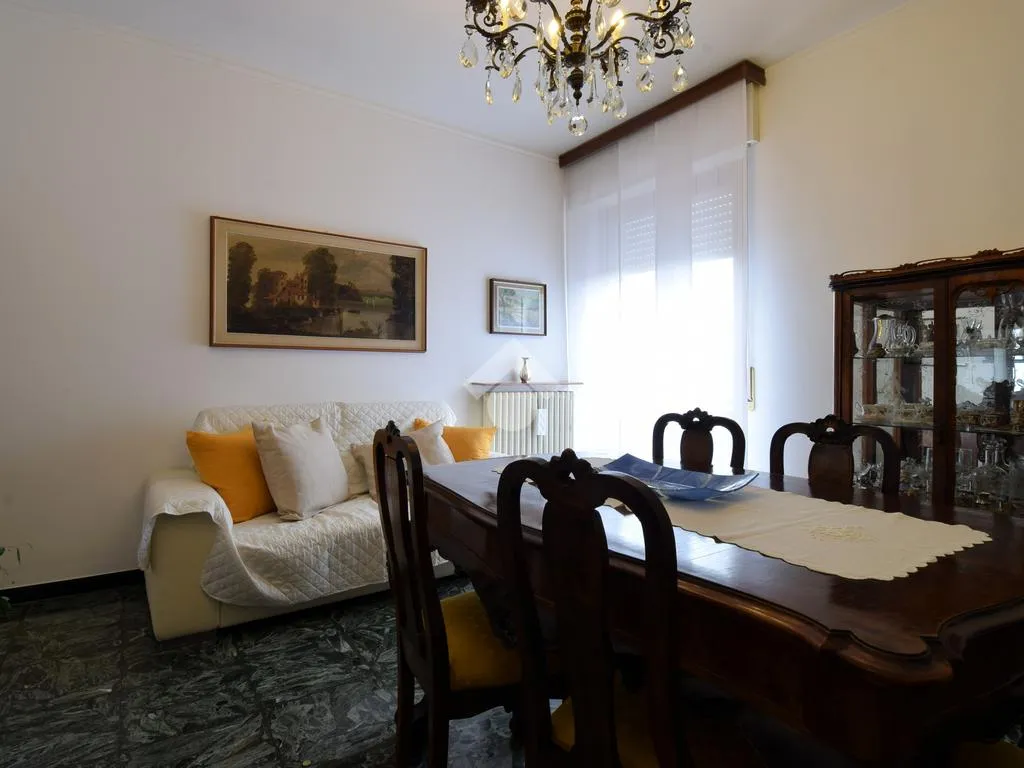Salle à manger - Duplex Villa with Private Courtyard in Pieve Emanuele