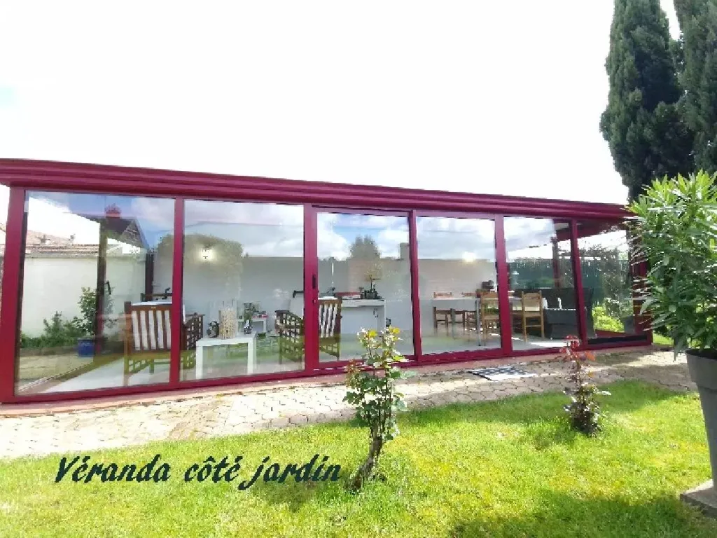 Terrace - Well-Maintained House with Garden in Nogent-Sur-Oise