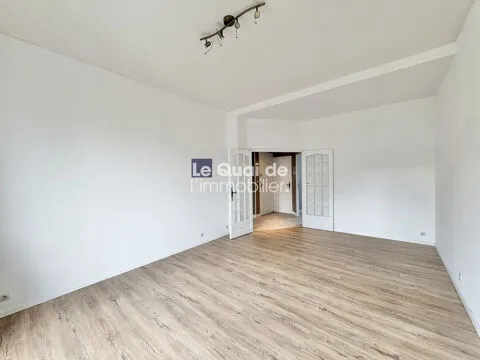 Stanze - Renovated 2-Bedroom Flat with Balcony in Grenoble