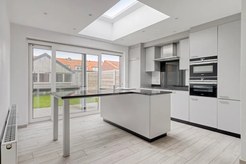 Köök - Renovated Semi-detached House in Sas van Gent