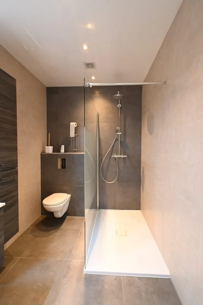 Vannitoad - Duplex Apartment with Terrace in Bilzen