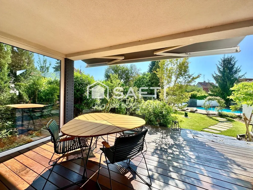 Terrass - Villa with Pool in Lingolsheim
