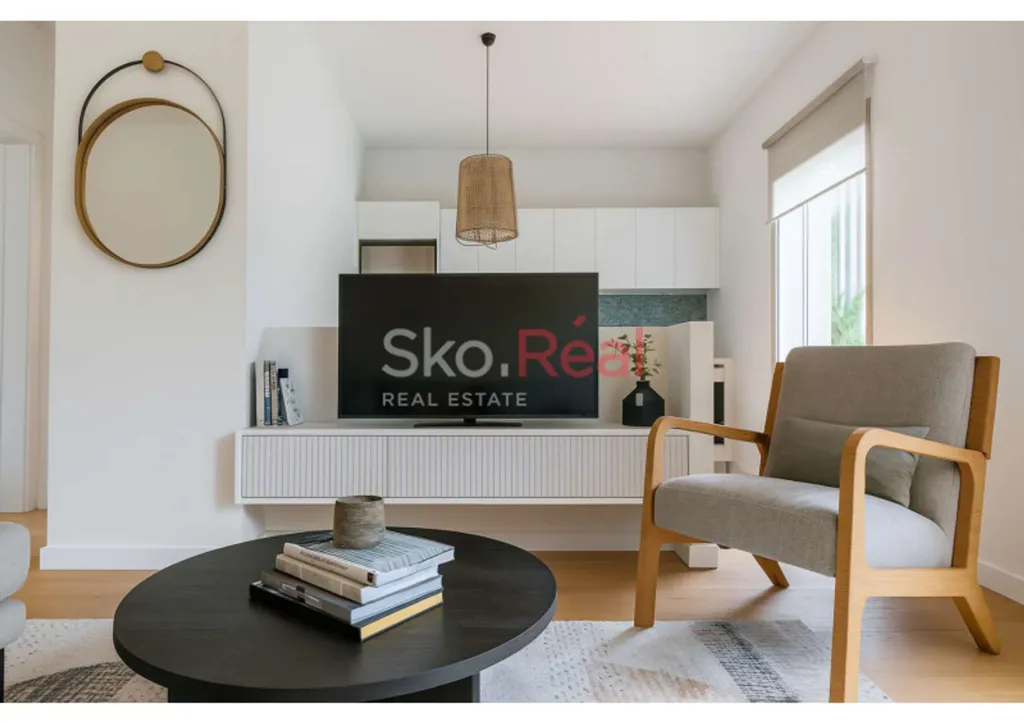 Elutuba - Corner Apartment with Garden in Thermi Centre