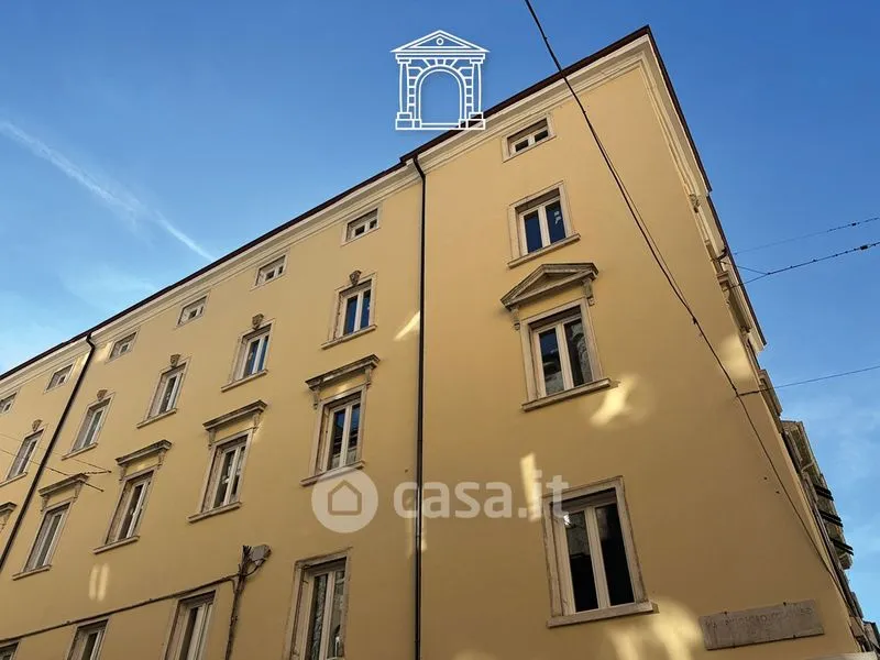 Välivaade - New Trilocale in Historic Building, Trieste