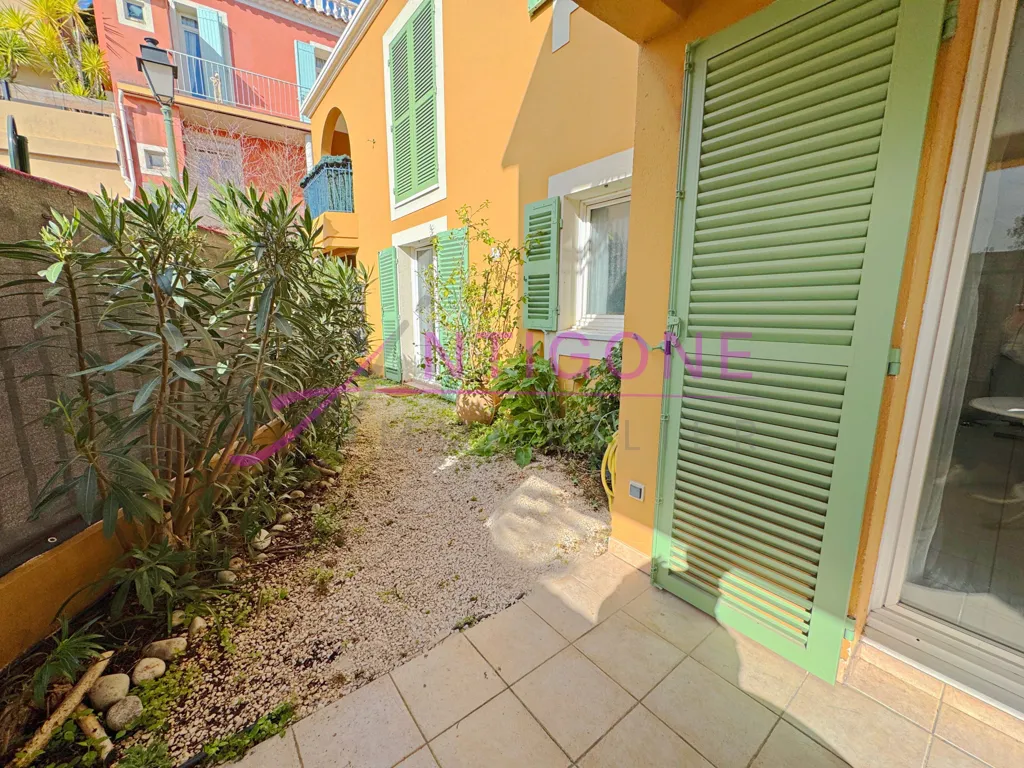 Garden - T3 Apartment with Terrace in Sanary Centre