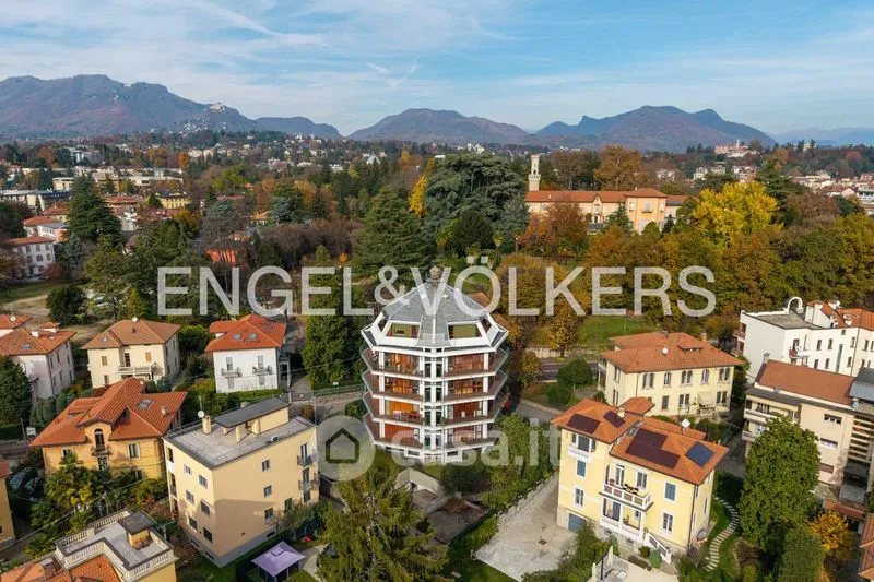 Vista aerea - Octagonal Apartment with Panoramic View in Varese