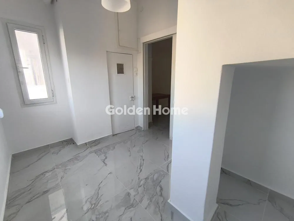 Entrée - Fully Renovated Apartment with Balcony in Upper Ymittos