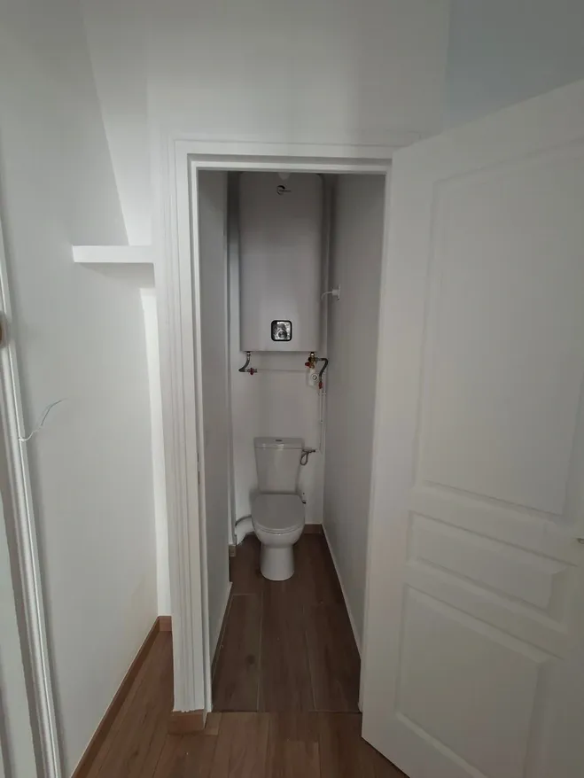 Bagni - Duplex Studio with High Ceilings in Central Location