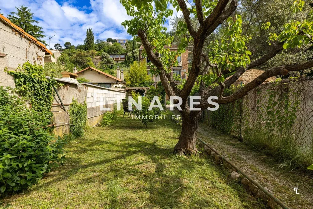 Aed - Two Apartments with Garden in Marseille