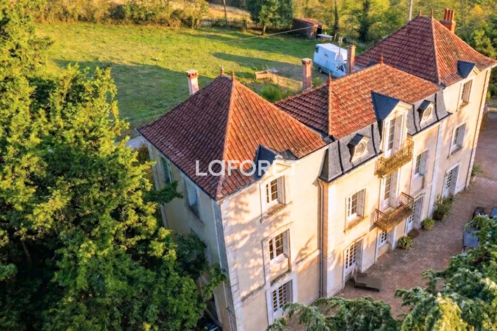 Õhuvaade - Charming House with Piscine in Saint-Just-Saint-Rambert