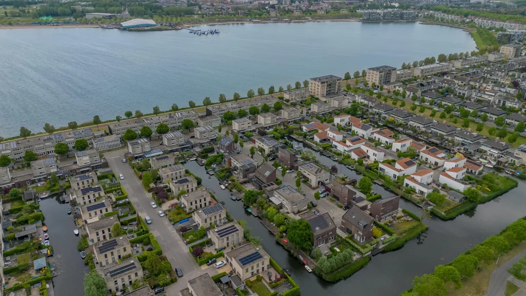 7-toaline maja asukohas Bergen Op Zoom