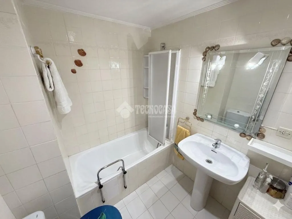 Salles de bain - Apartment with Terraces in El Rabal