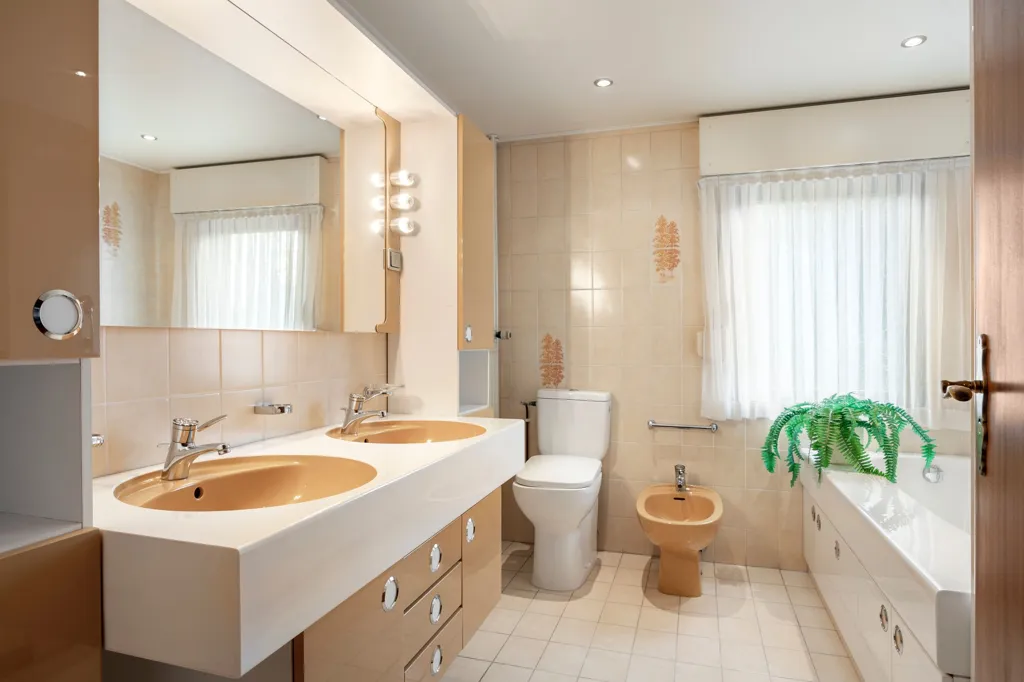 Salles de bain - Characterful Detached House with Garden in Eerde