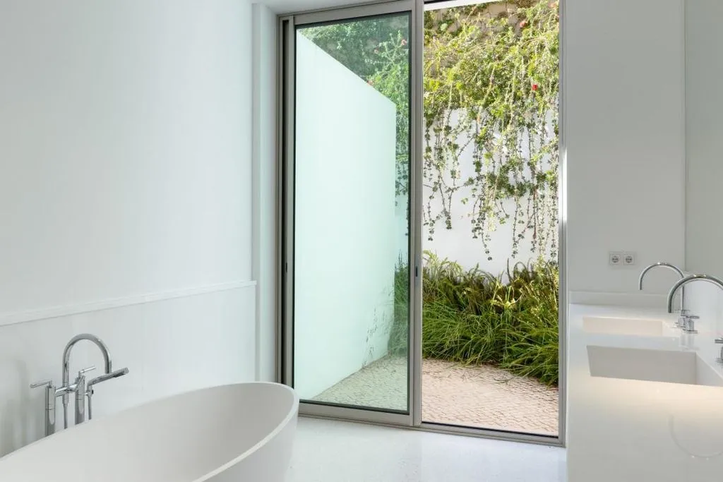 Bagni - Contemporary Villa with Pool in Estepona