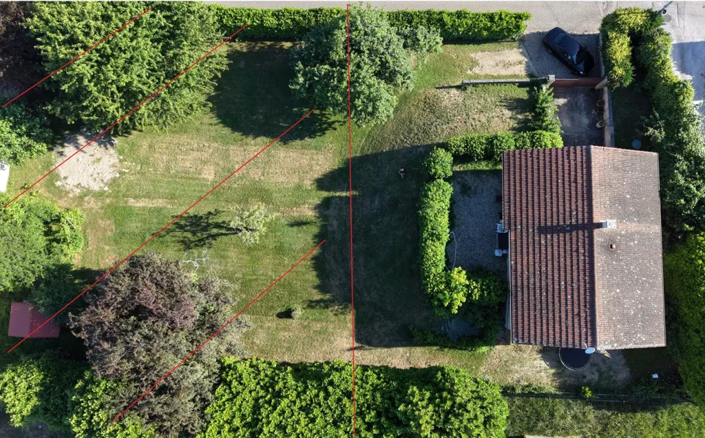 Vista aerea - House with Complete Basement in Grenay