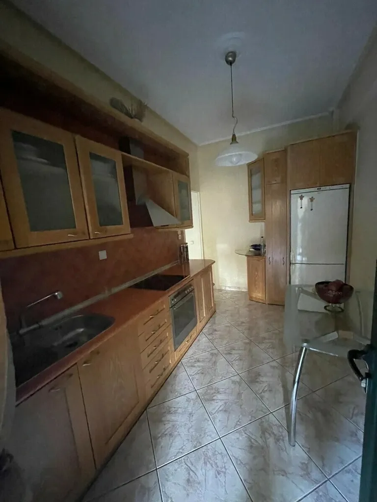 5-toaline korter asukohas Athens