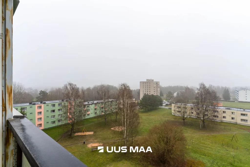 Balcon - Two-Bedroom Penthouse with Balcony in Viljandi