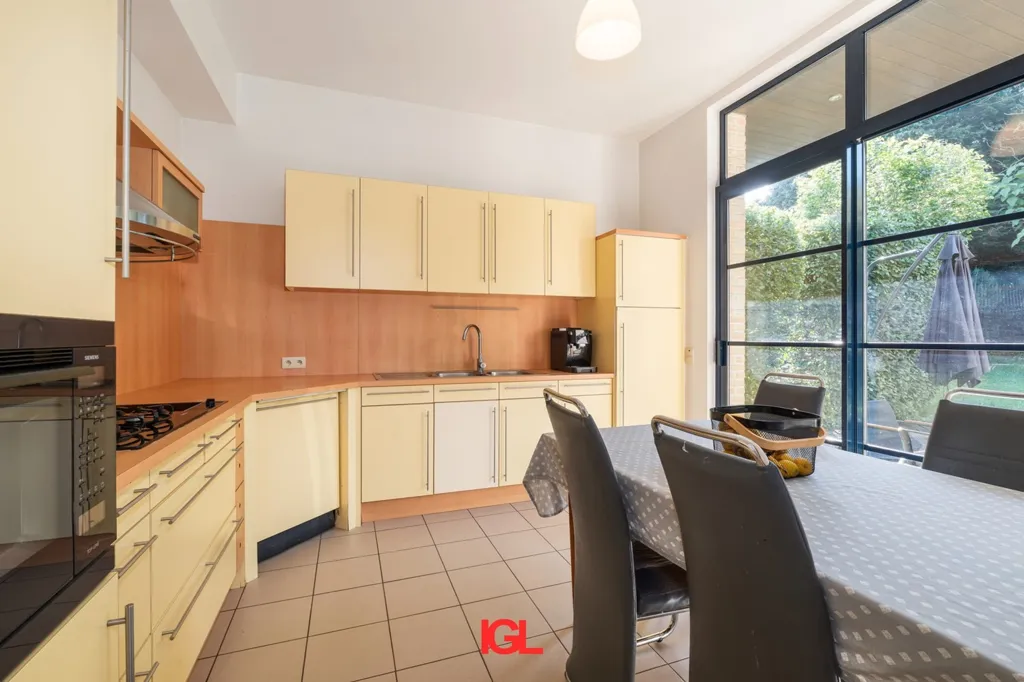 Köök - Spacious Villa with Garden in Leeuw-Saint-Pierre