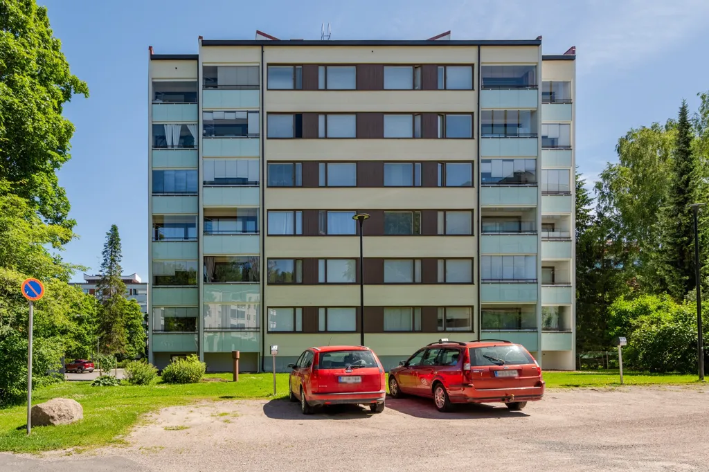 Esterno - Apartment with Linjasaneerattu Balcony in Lapila