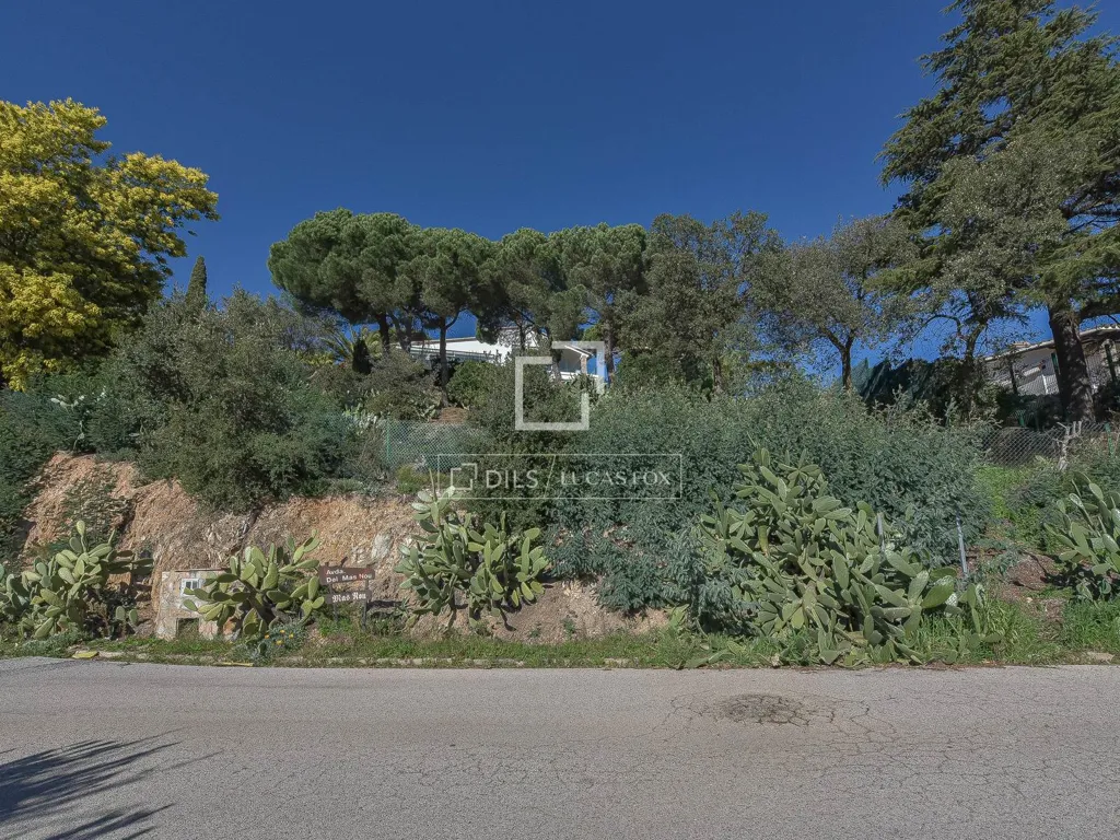 Jardin - Building Plot with Sea Views in Platja d'Aro
