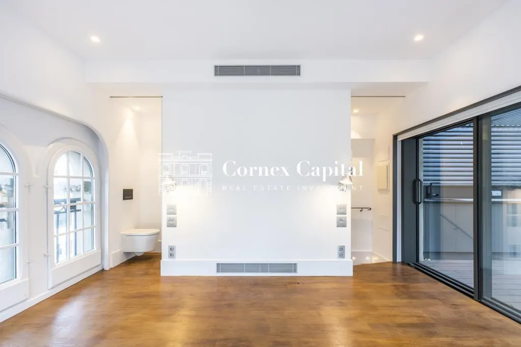Living Room - Penthouse-Duplex with Terrace in Eixample, Barcelona
