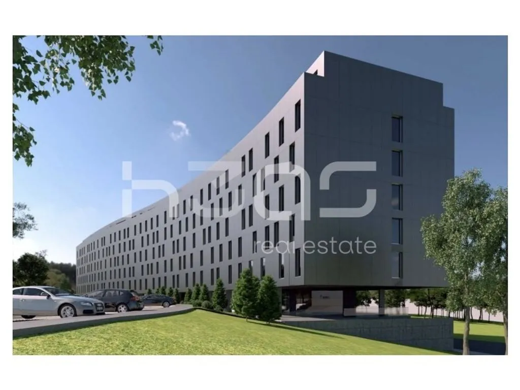 Luxury T4 Flat with Large Balconies in Guimarães