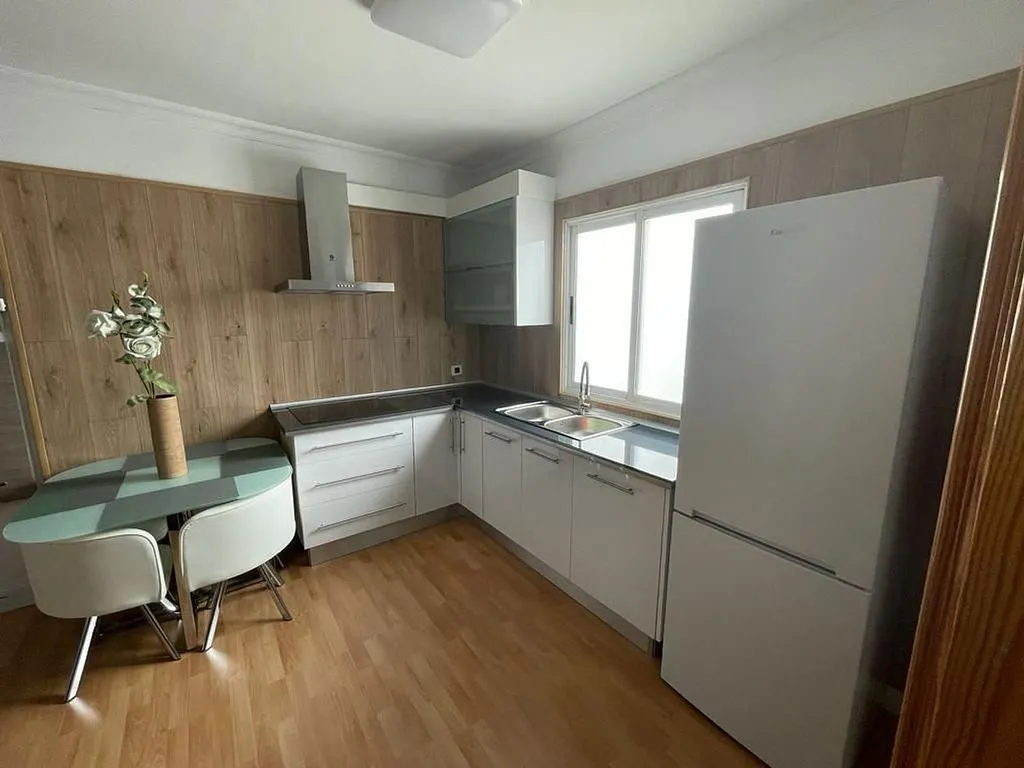Cucina - Spacious Flat with South Orientation in Calle Almagro