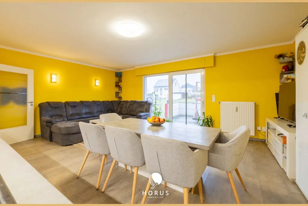 Salle à manger - Appartement 4 Chambres avec Jardin à Kehlen