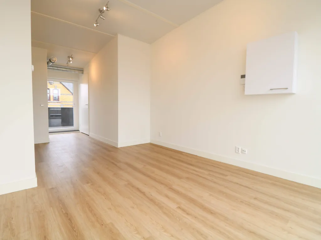Pièces - Studio with Terrace in Den Haag Centre