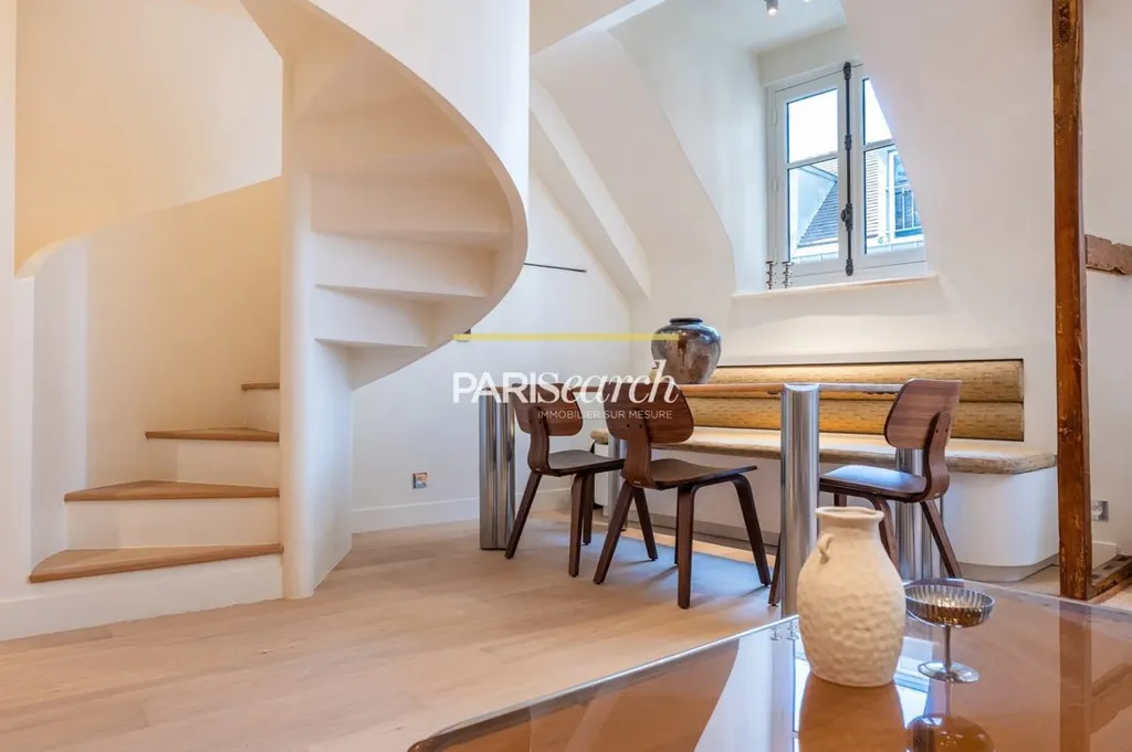 Salle à manger - Duplex Rénové avec Cuisine Ouverte à Paris