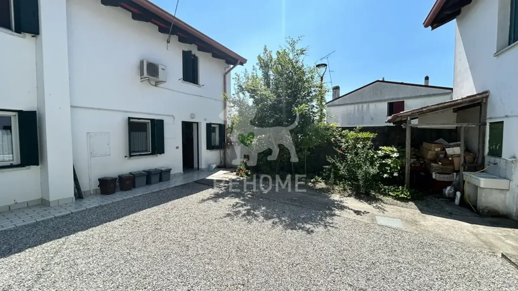 Välivaade - Terraced Villa with Private Parking in Udine