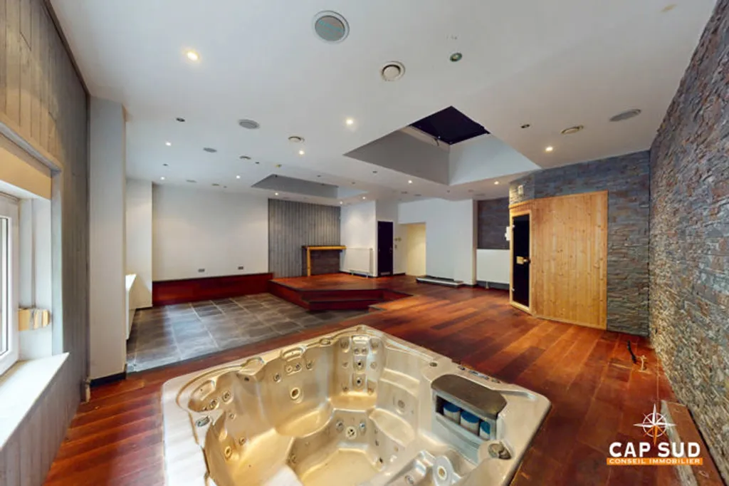 Rooms - Characterful Building with Jacuzzi in Cap Sud