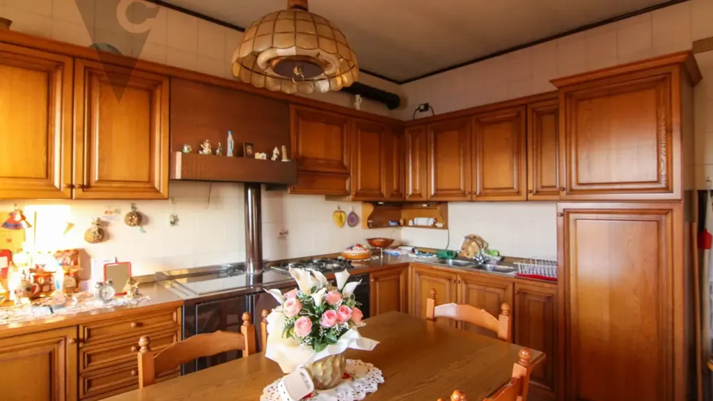 Cucina - Independent House with Workshop in Cona