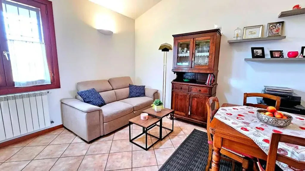 Elutuba - Trilocale with Garden View in Spilamberto