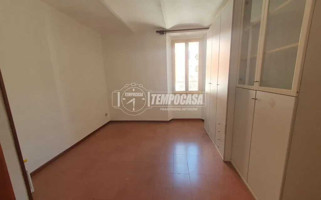 Pièces - Spacious 4-Bedroom Apartment in Riolo Terme