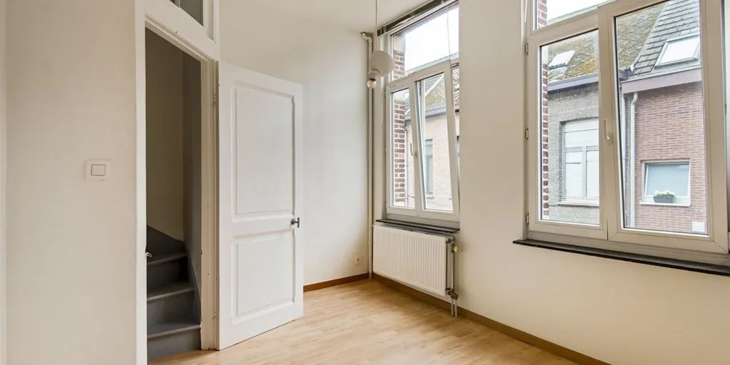 Pièces - Maison Charmante avec 3 Chambres à Lier