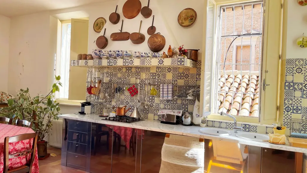 Köök - Restored Apartment with Central Location in Osimo