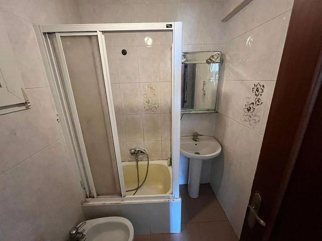 Bagni - 2-Bedroom Flat with Elevator in General Dávila