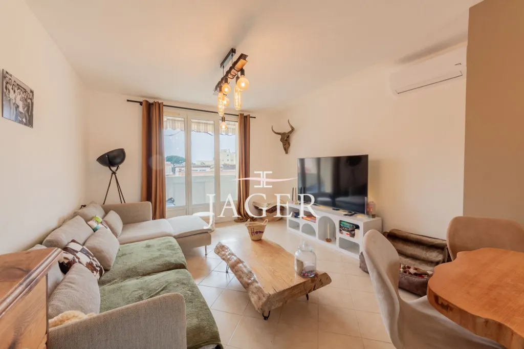 Séjour - Appartement 3 Pièces avec Terrasses à Sainte-Maxime