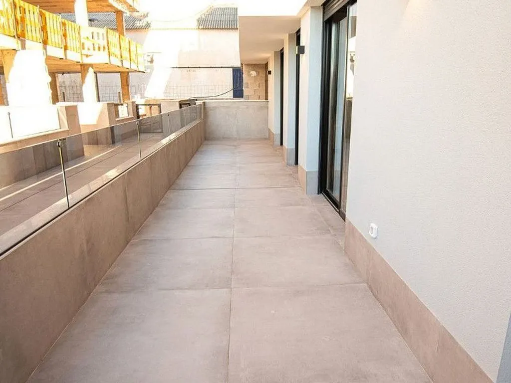 hallway_entrance