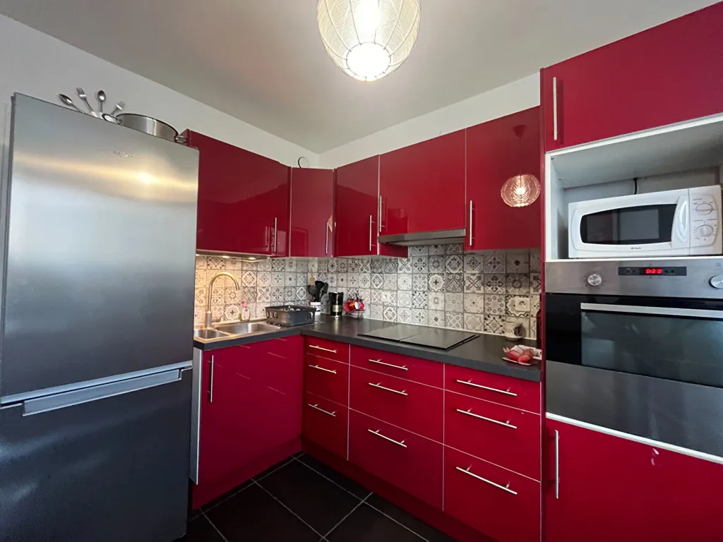 Cucina - Meubled Flat with Balcony in Reims