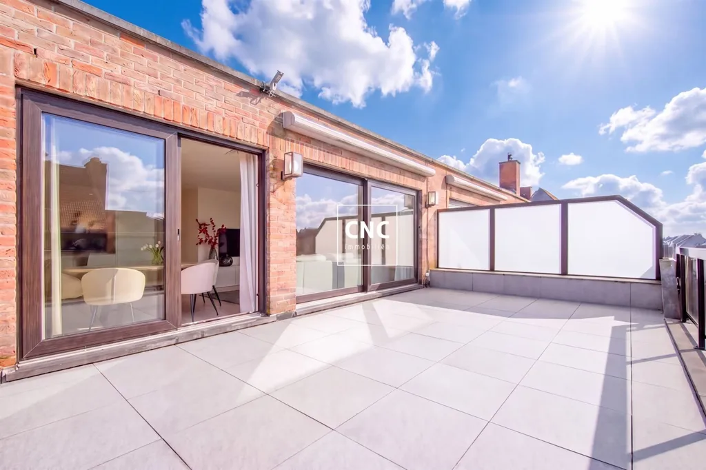 Terrasse - Penthouse Rénové avec Terrasses Spacieuses près du Front de Mer