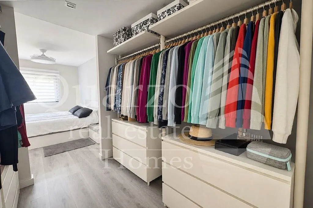 Rooms - Apartment with Terrace in Daimús