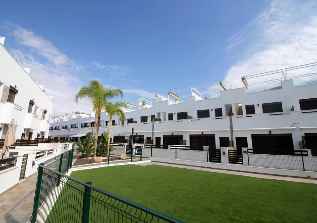 Aed - Residential Complex with Private Pool in Pilar de la Horadada